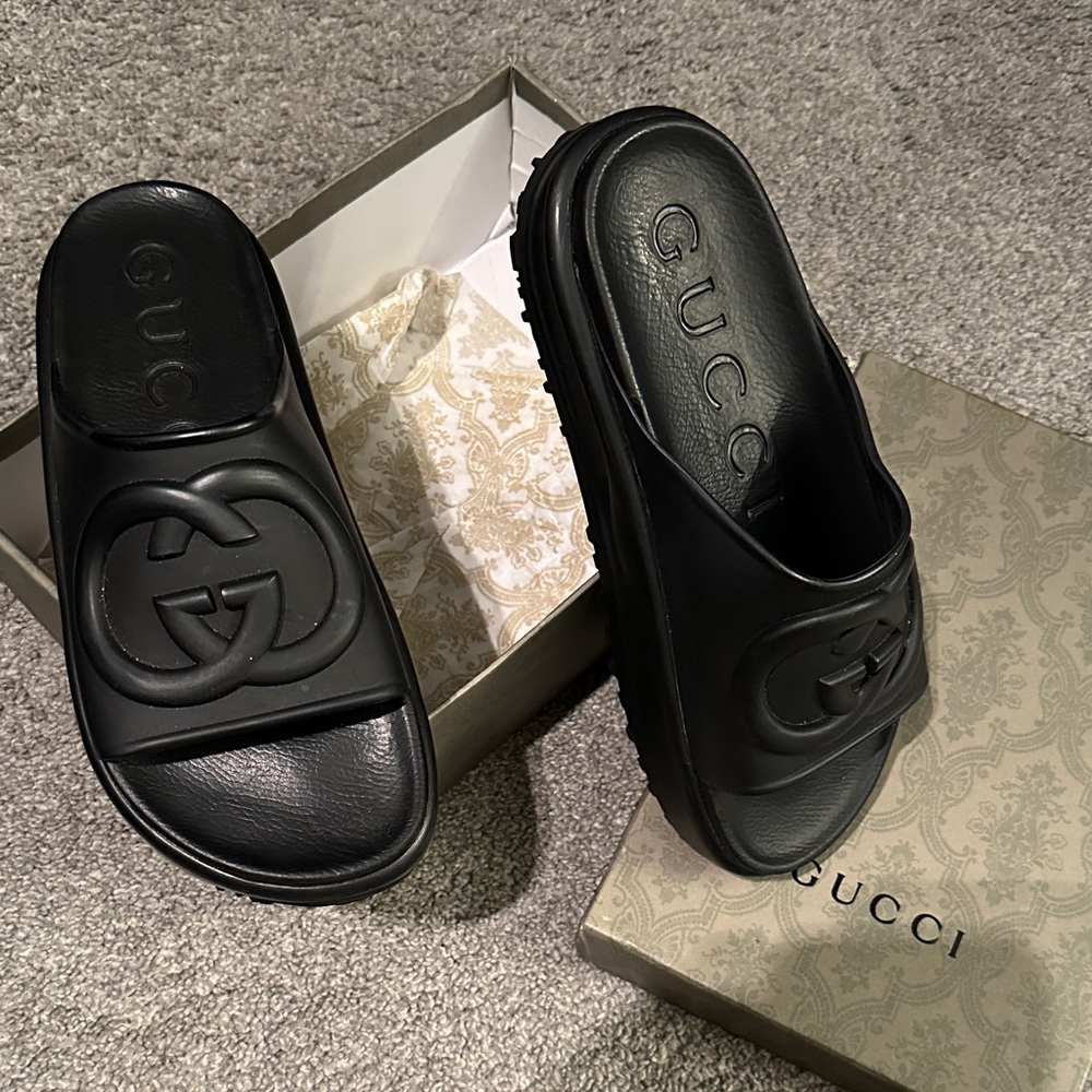 Gucci Black Embossed Logo Slides
